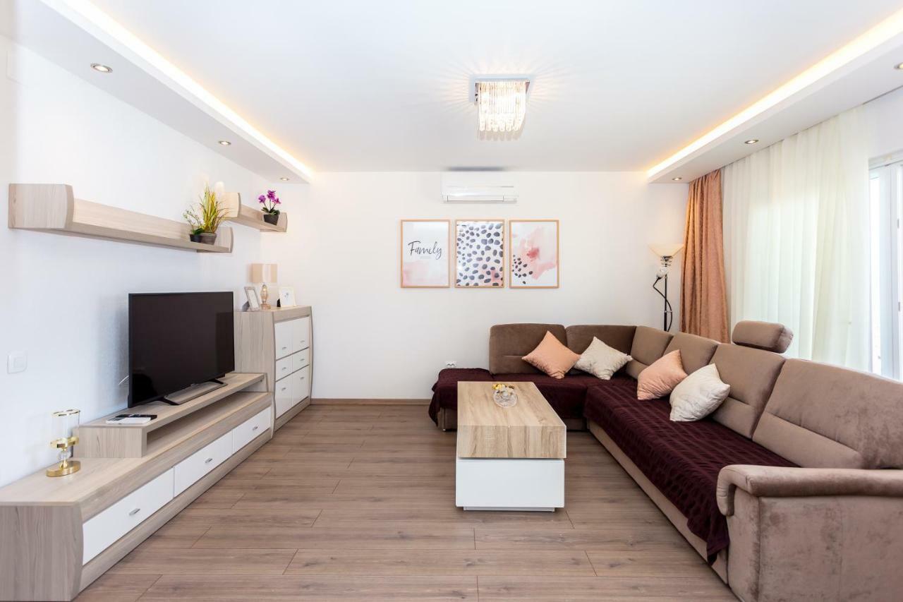 Apartments Iva Brstilo Omiš Dış mekan fotoğraf