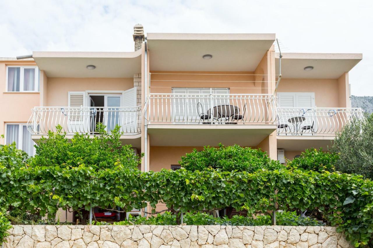 Apartments Iva Brstilo Omiš Dış mekan fotoğraf