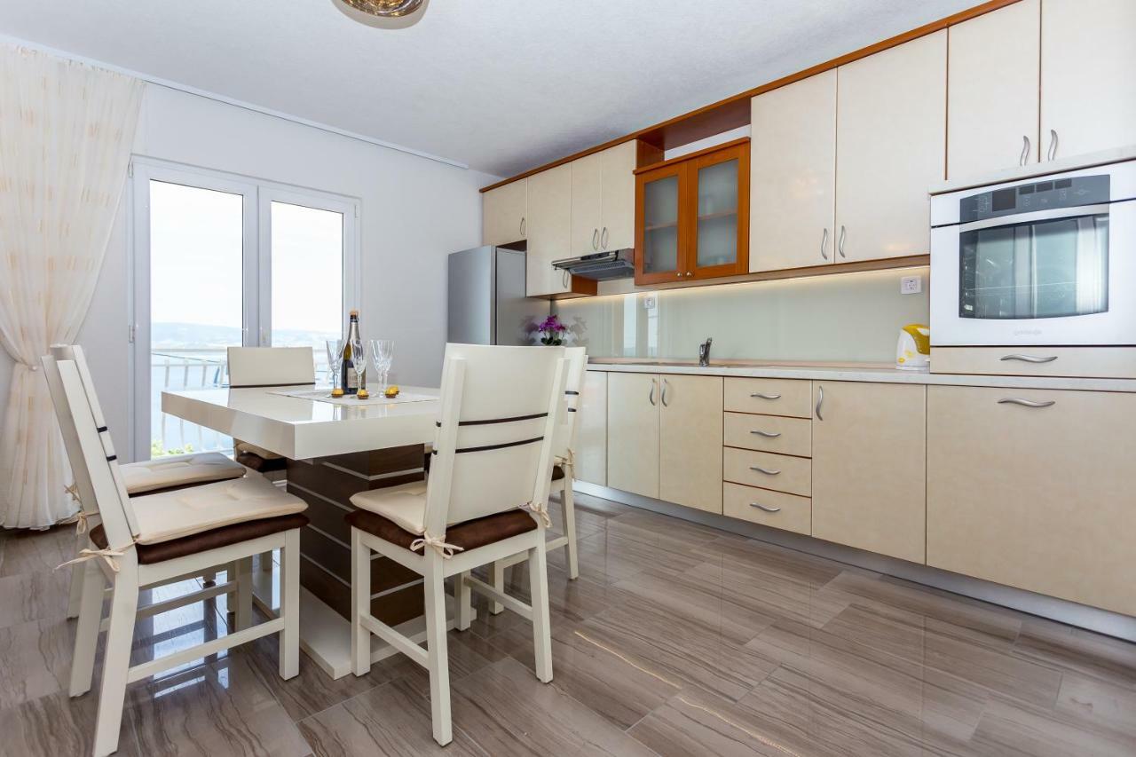 Apartments Iva Brstilo Omiš Dış mekan fotoğraf