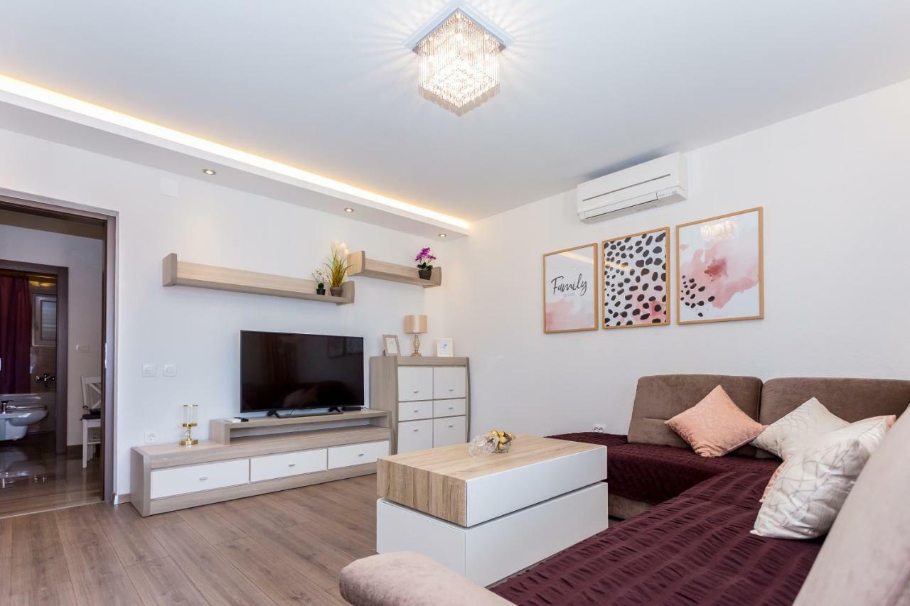 Apartments Iva Brstilo Omiš Dış mekan fotoğraf
