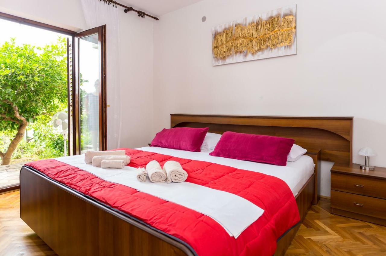 Apartments Iva Brstilo Omiš Dış mekan fotoğraf