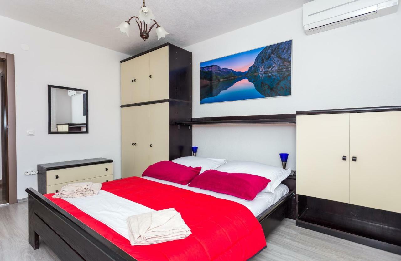 Apartments Iva Brstilo Omiš Dış mekan fotoğraf